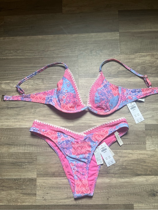 Hollister Other - Hollister 2 piece Bikini NWT!